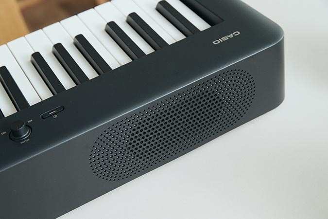 Strait Music - Casio CDP-S160 88-Key Weighted Digital Piano - Black