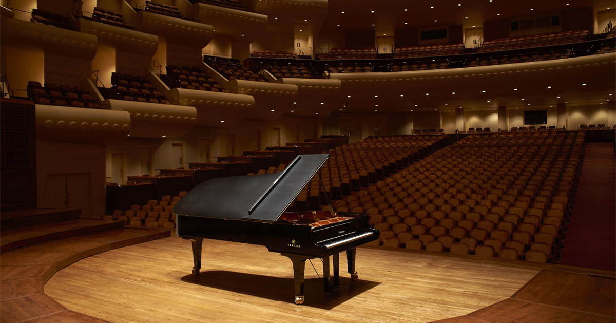 Shop Yamaha CF Grand Pianos