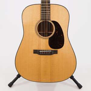 Martin D-18 Modern Deluxe Series Dreadnought Acoustic Guitar - Spruce Top with Mahogany Back and Sides